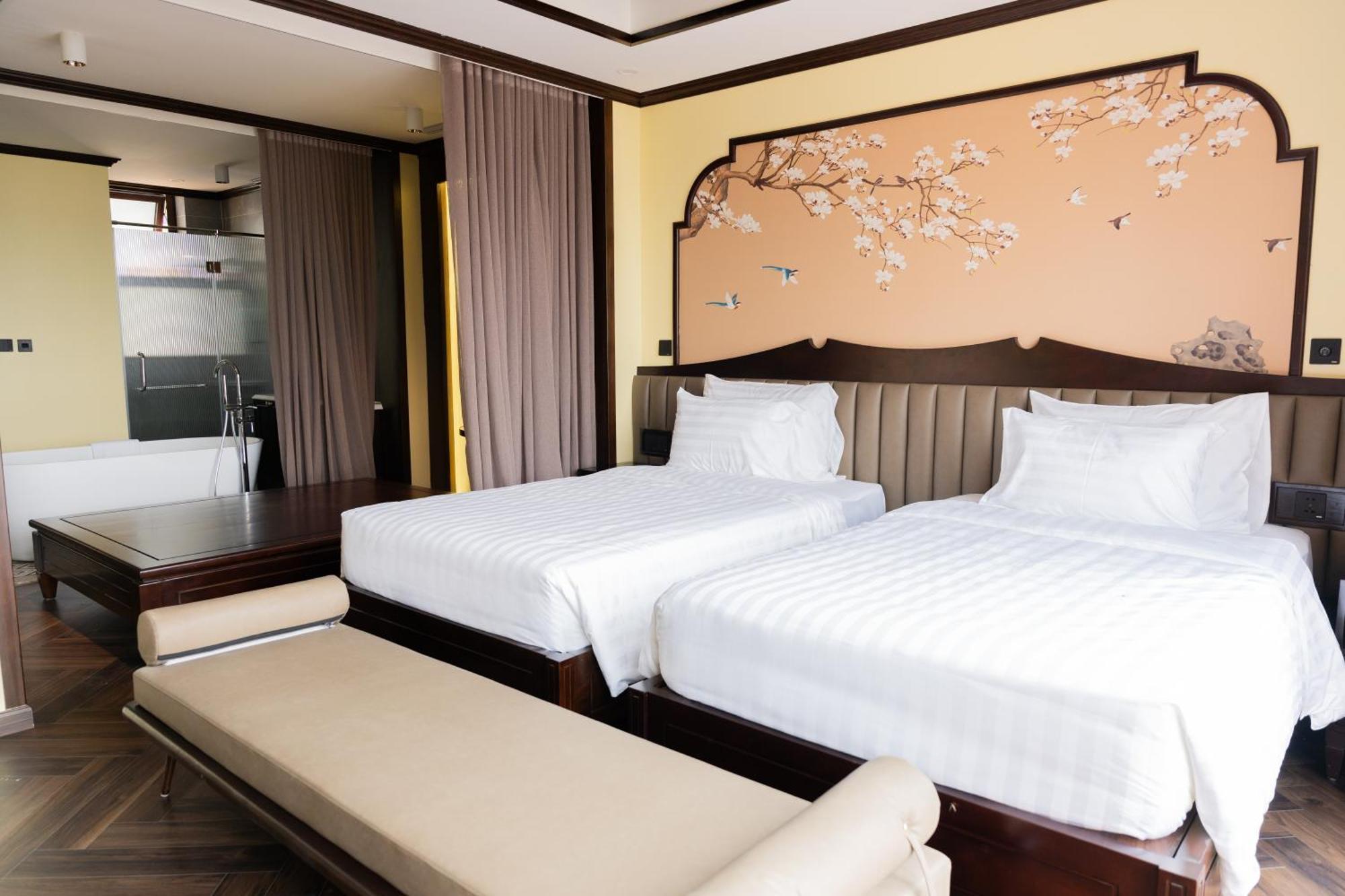Legacy Hill Resort & Villas Hòa Bình Extérieur photo
